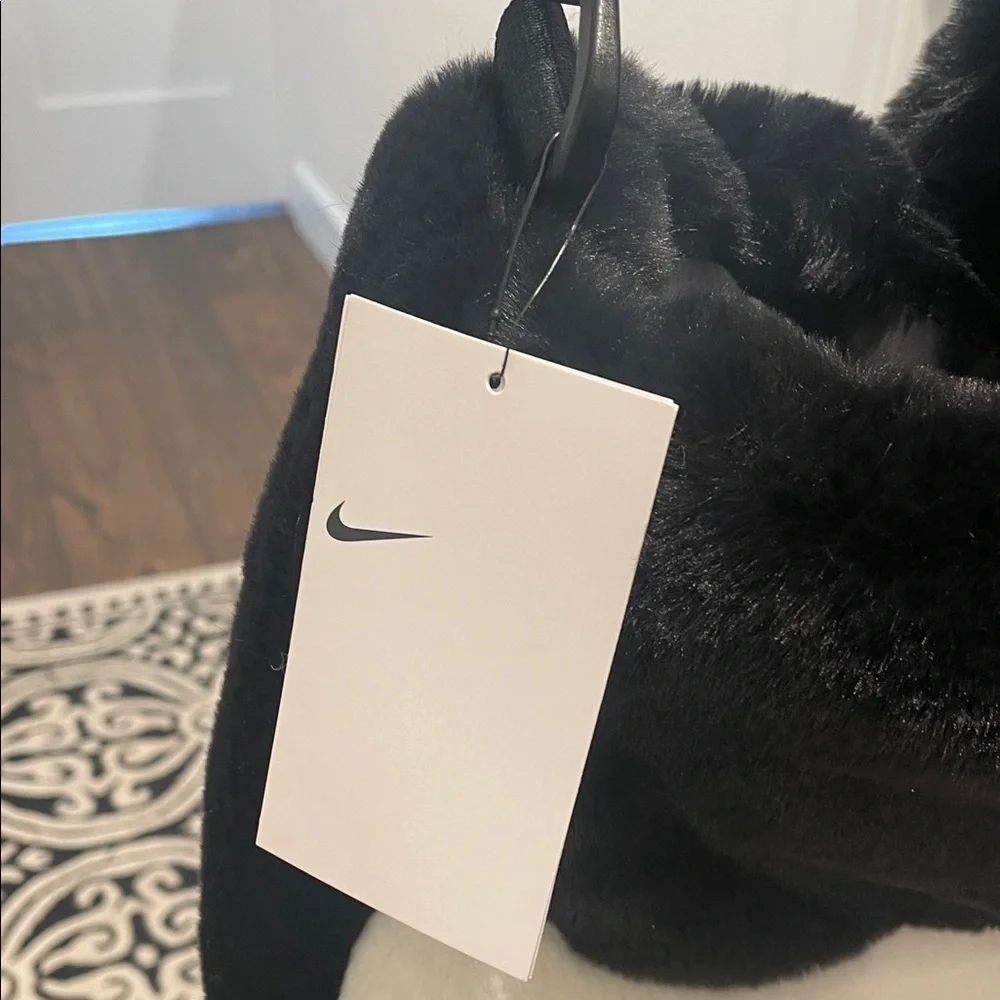 Nike Women's Faux Fur Black and White Shoulder Bag Tote NWT - Picture 7 of 16